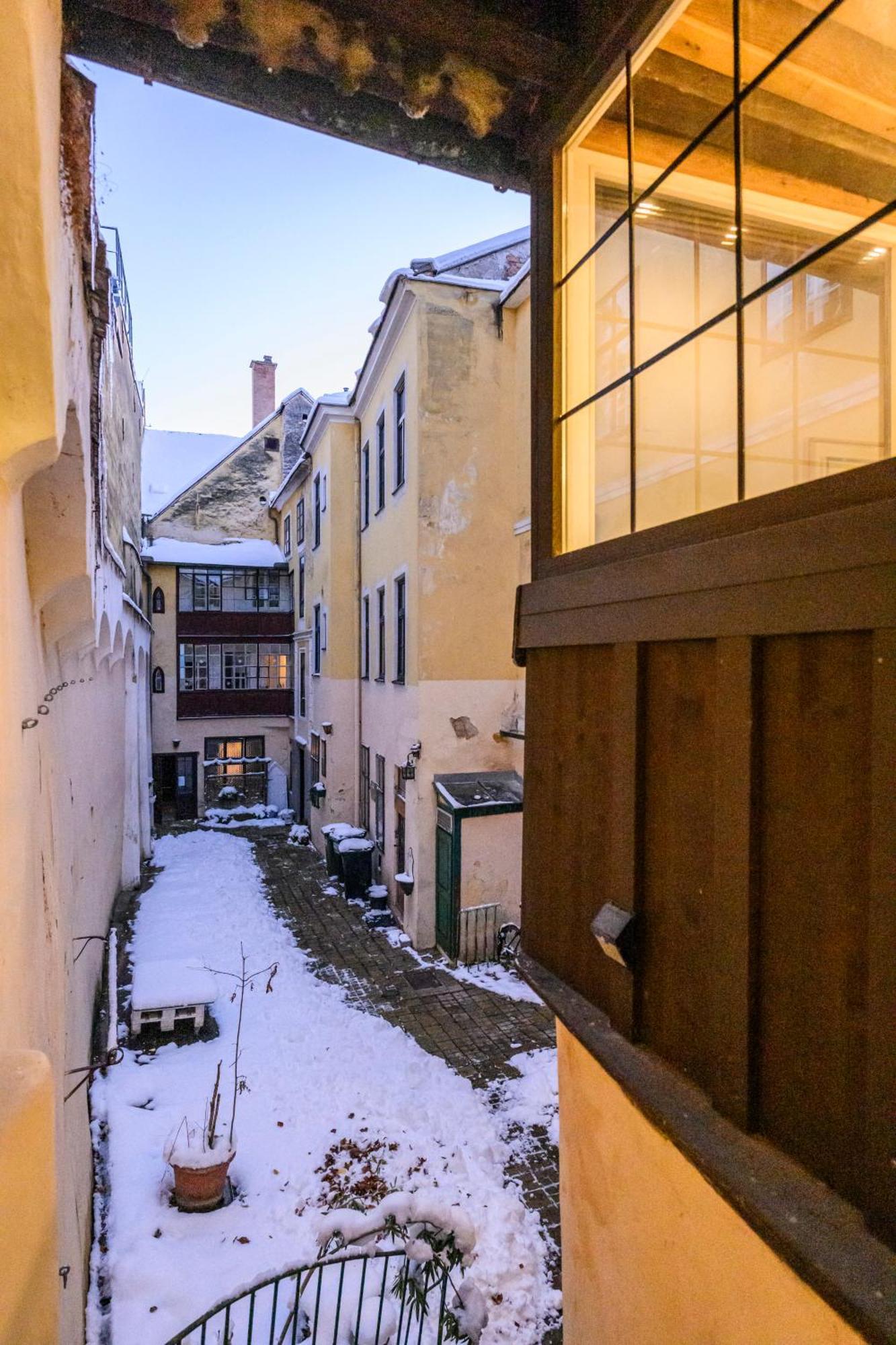 City Center Moedling Мьодлинг Екстериор снимка
