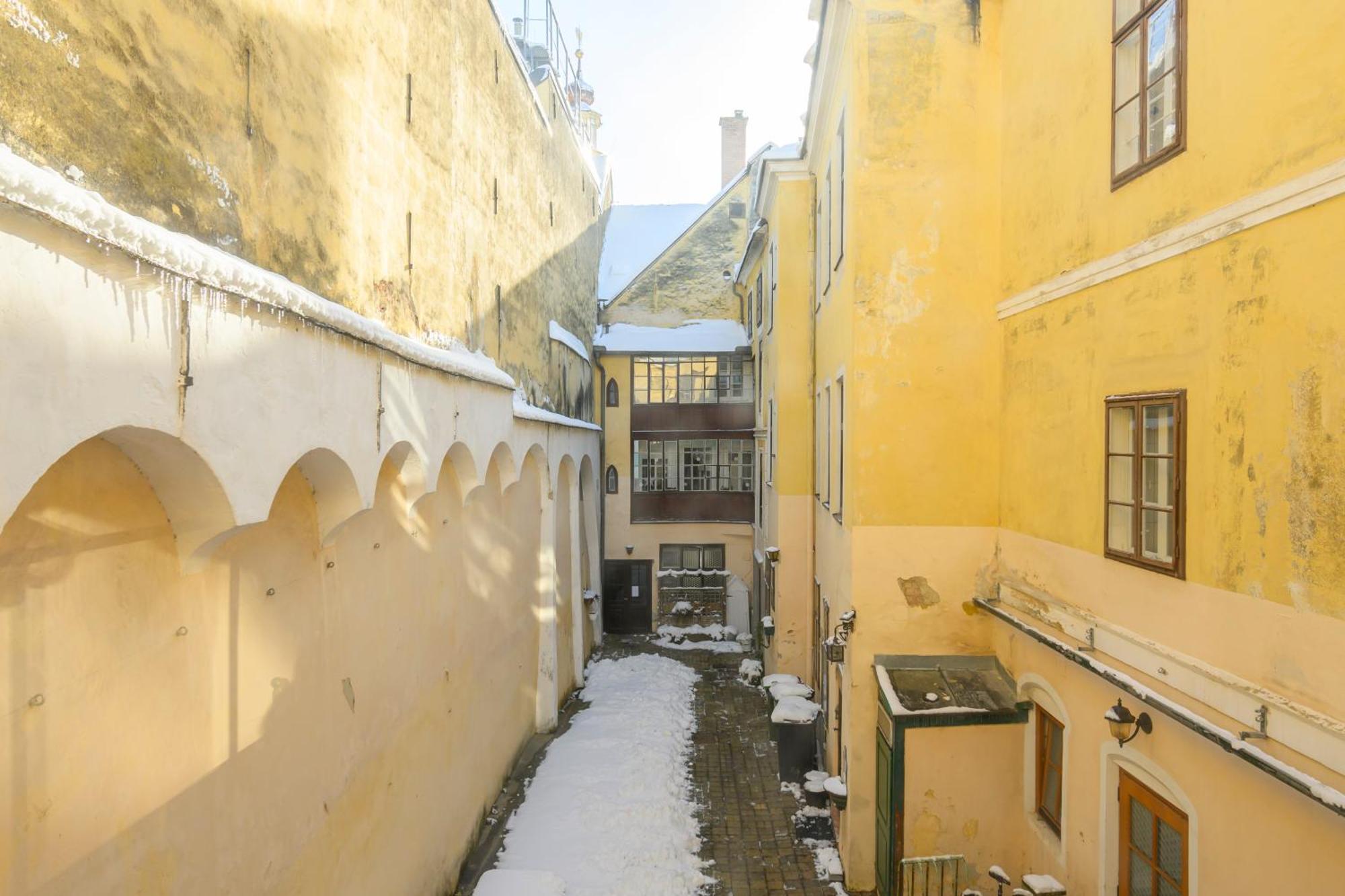 City Center Moedling Мьодлинг Екстериор снимка